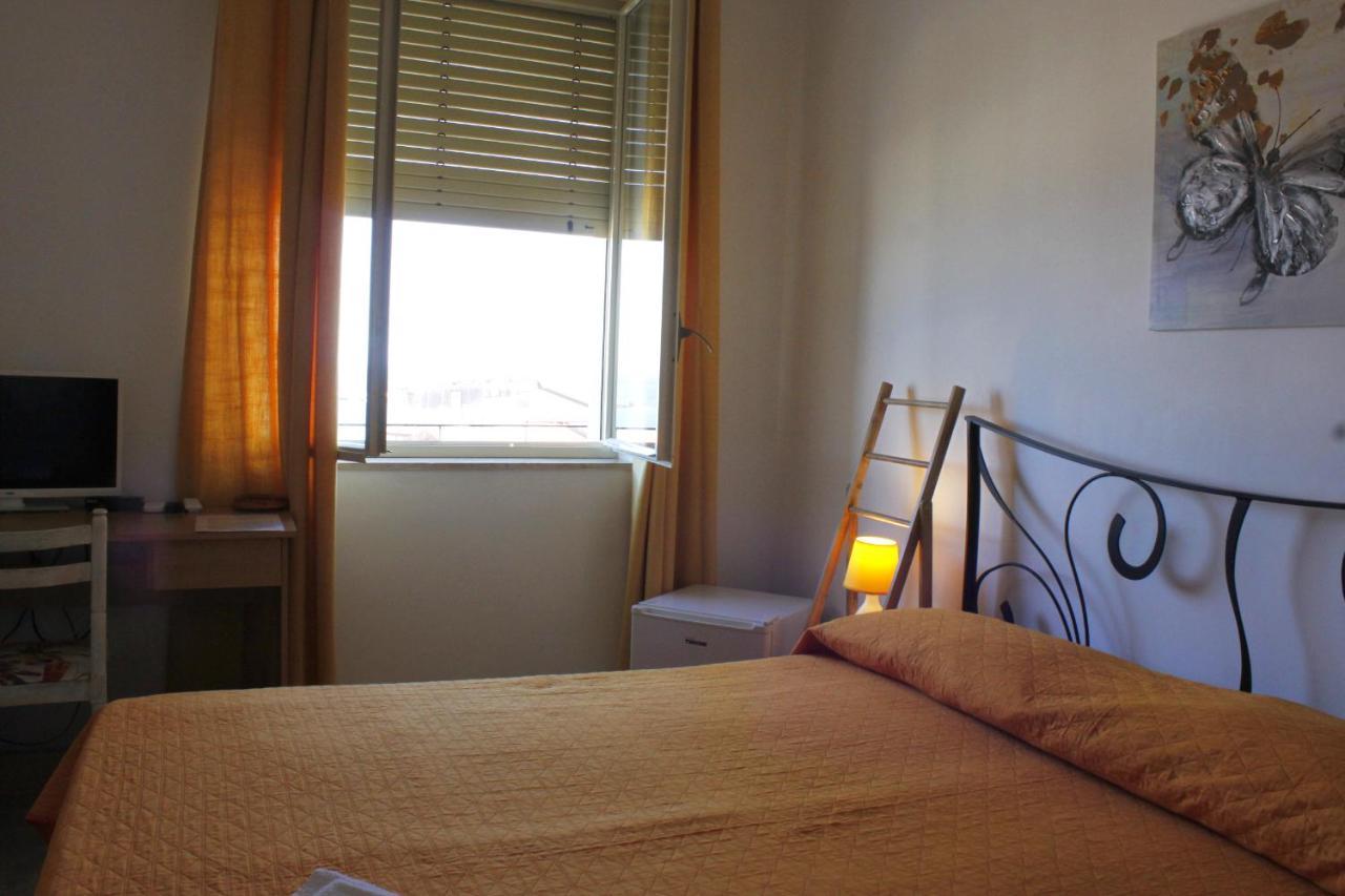 Bed & Breakfast Lighea Giardini Naxos Exterior foto