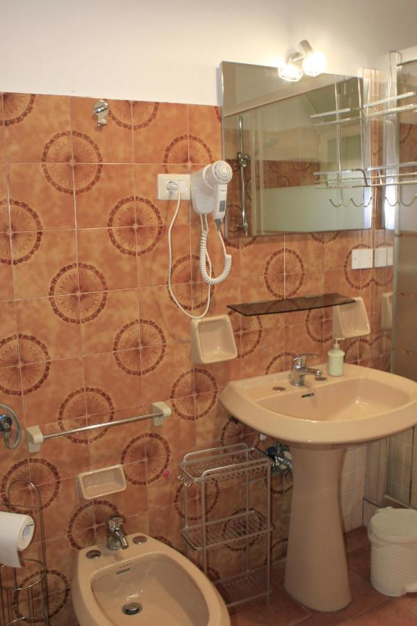 Bed & Breakfast Lighea Giardini Naxos Exterior foto